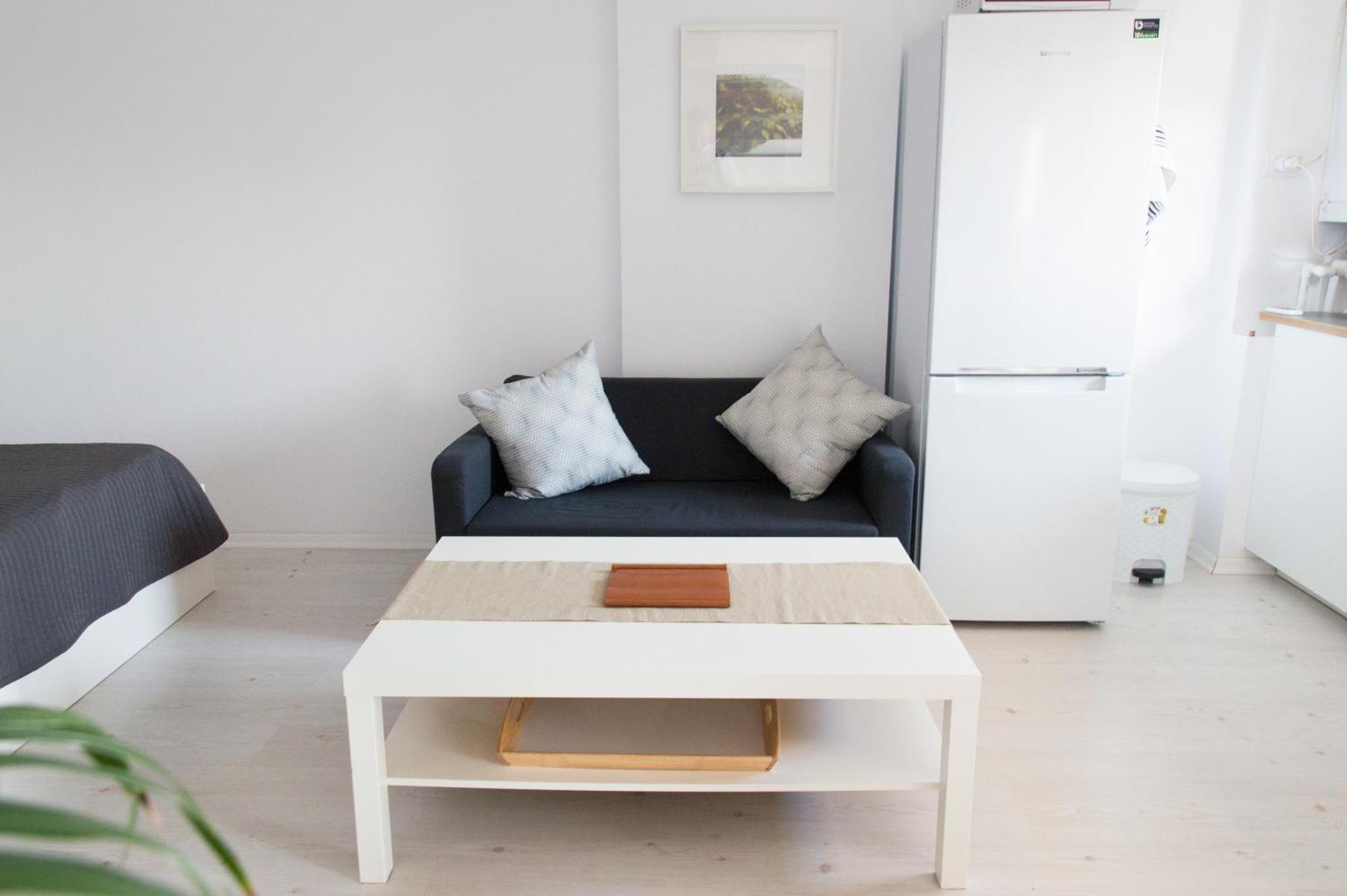 Airport Residence - 5 Mins From Airport Отопени Екстериор снимка