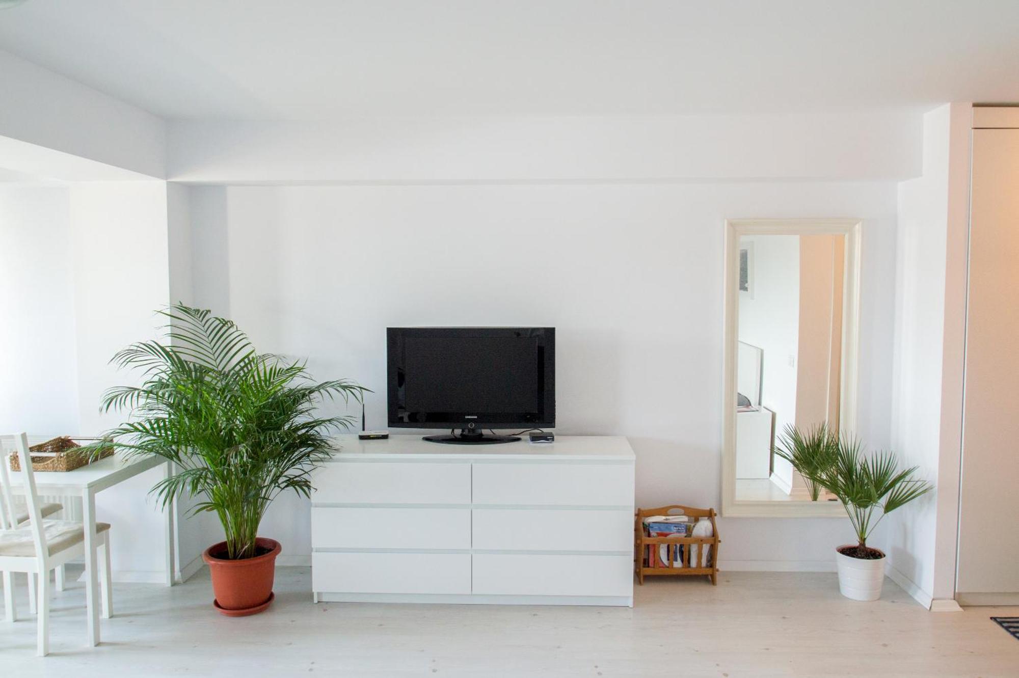 Airport Residence - 5 Mins From Airport Отопени Екстериор снимка