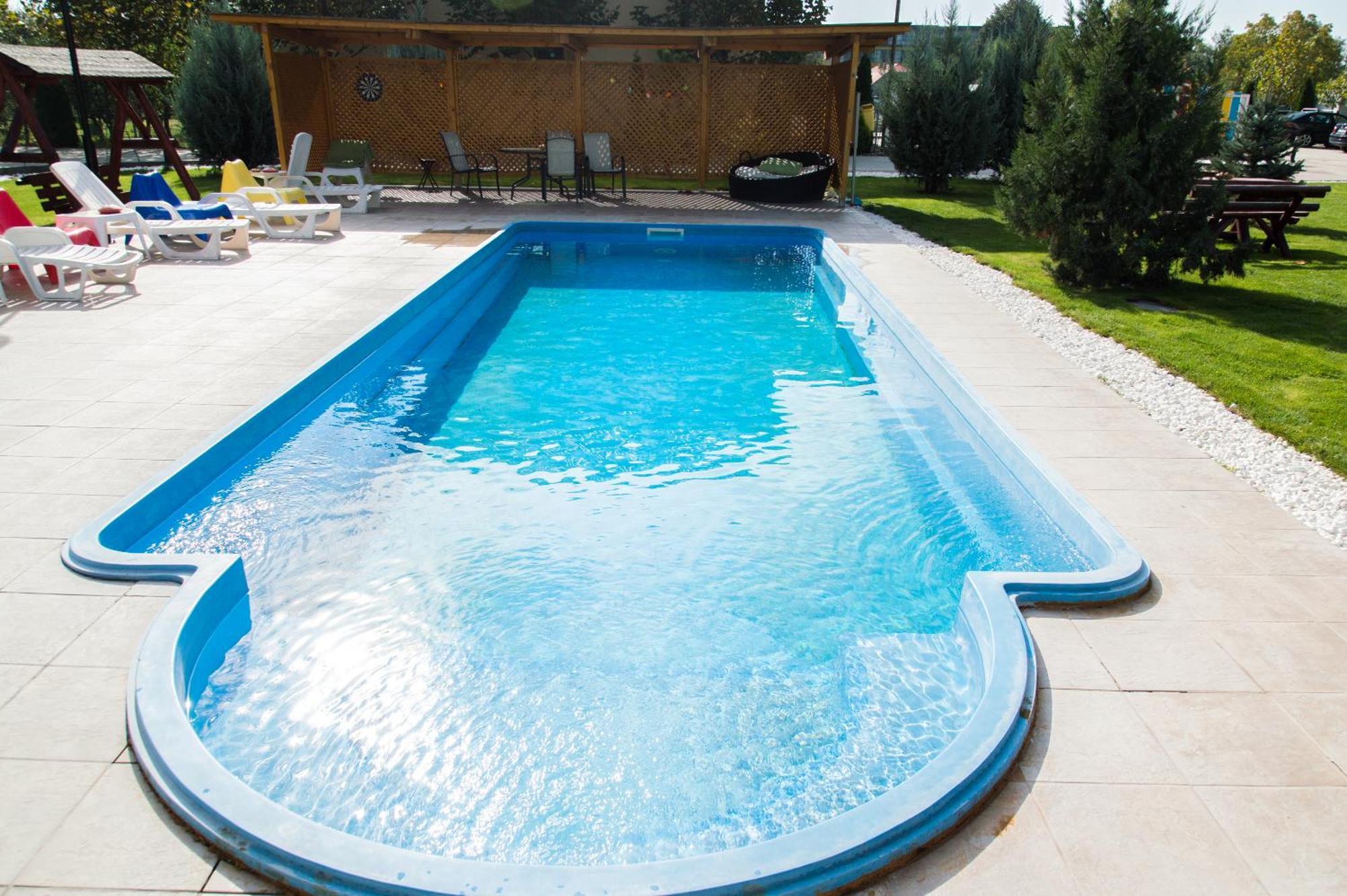 Airport Residence - 5 Mins From Airport Отопени Екстериор снимка