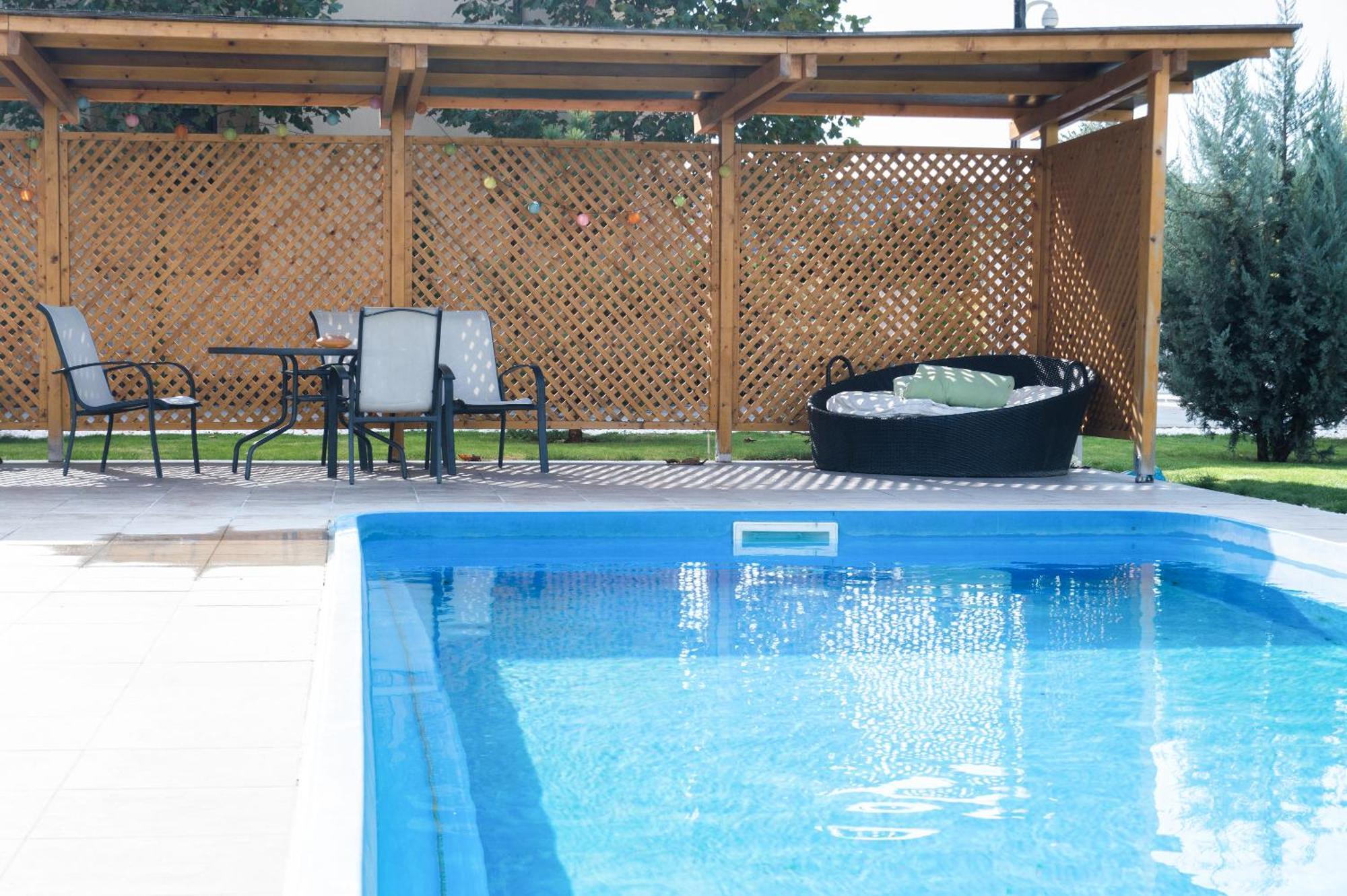 Airport Residence - 5 Mins From Airport Отопени Екстериор снимка